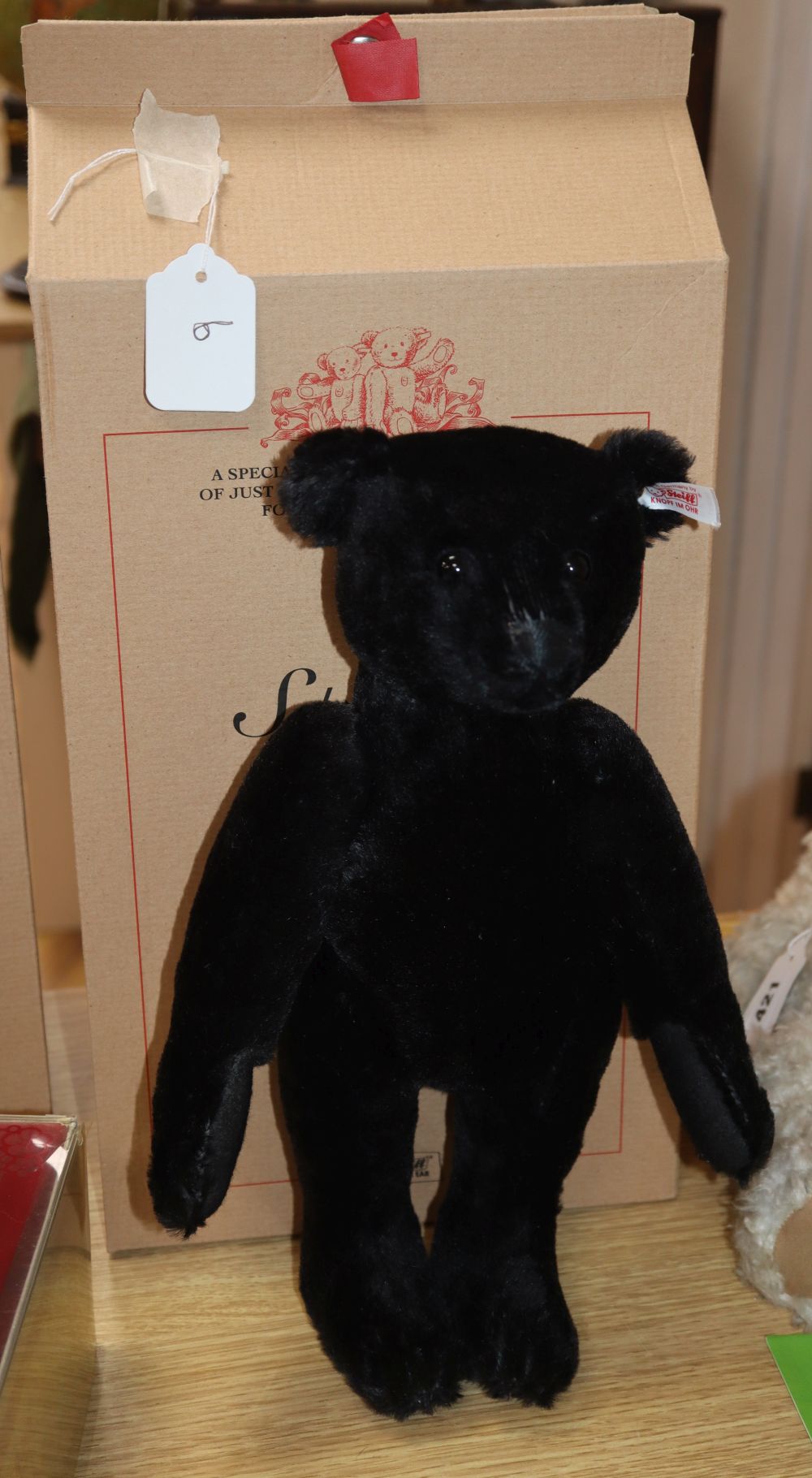 A Steiff UK black bear 1500 pieces, boxed with certificate